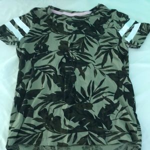 Leaf t shirt